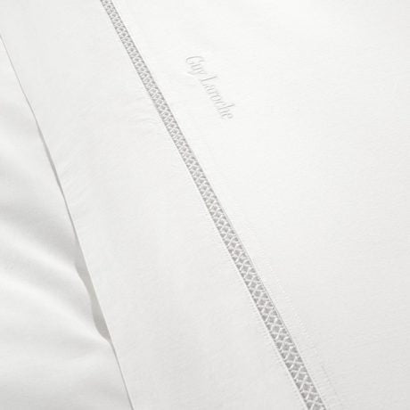 Guy Laroche Blend White Bed Sheet Set 270x280