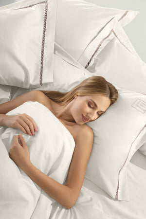 Guy Laroche Blend Amethyst-Ivory Bed Sheet Set 270x280