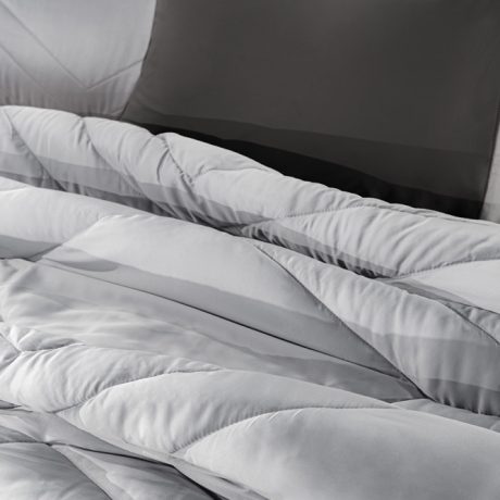 Guy Laroche Columbia Silver Duvet 250x240