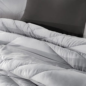 Guy Laroche Columbia Silver Duvet 250x240