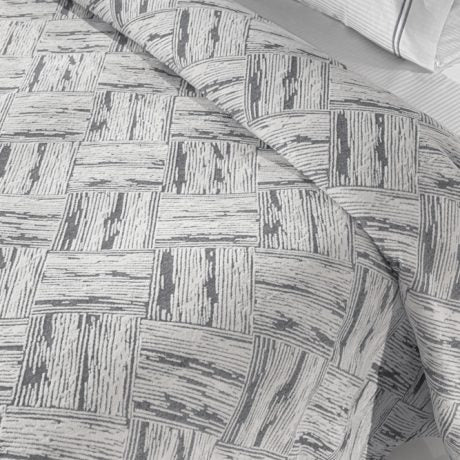 Guy Laroche Lucid Smoke Blanket 250x260