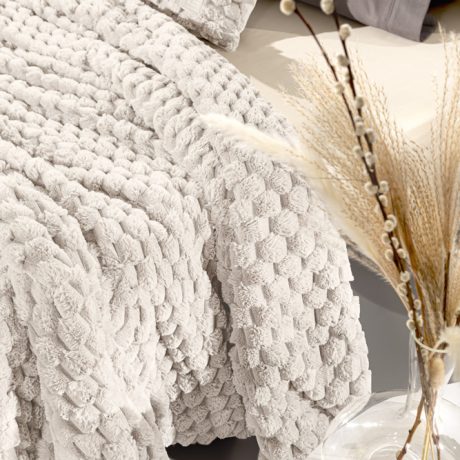 Guy Laroche Elixir Blanket