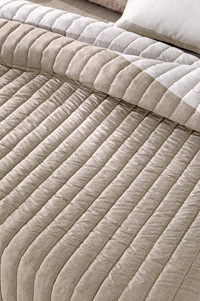Guy Laroche Estella Natural Quilt