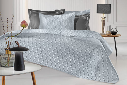 Guy Laroche Hive Silver Quilt