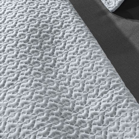 Guy Laroche Divine Silver Bedspread 240x250