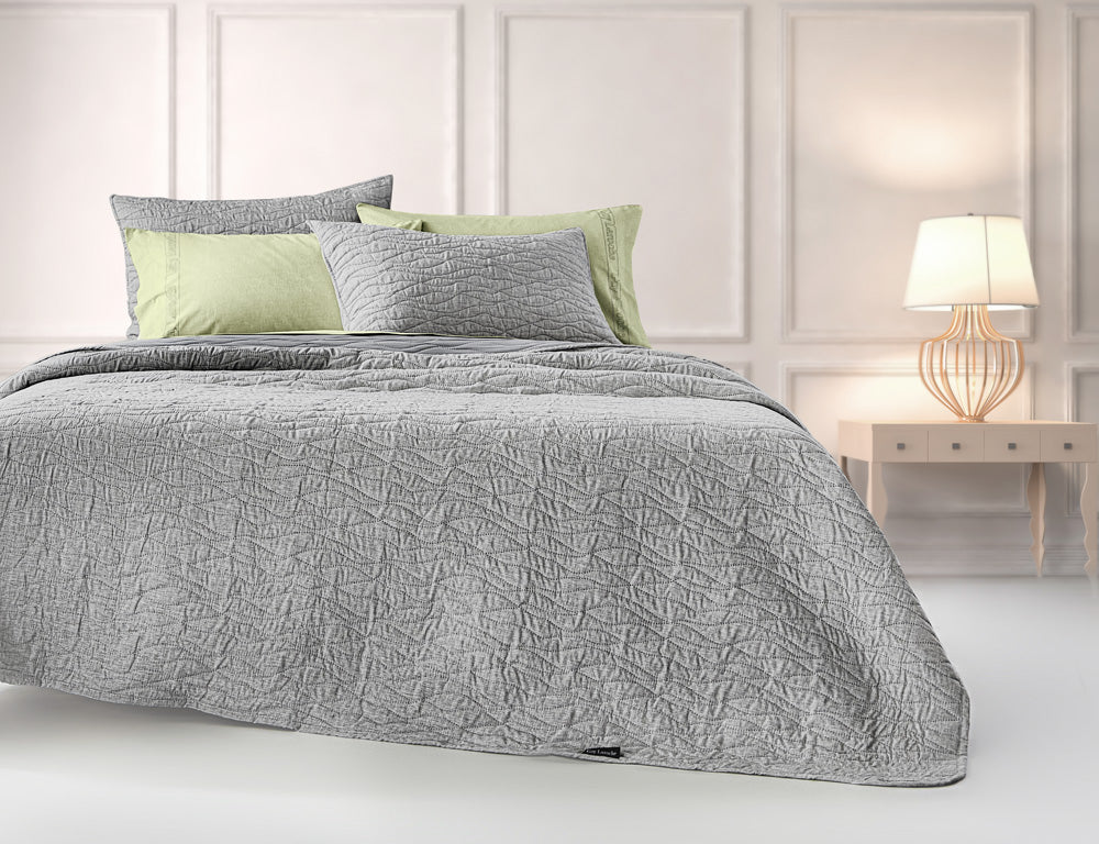 Guy Laroche Shadow Gray Bedspread 220x240