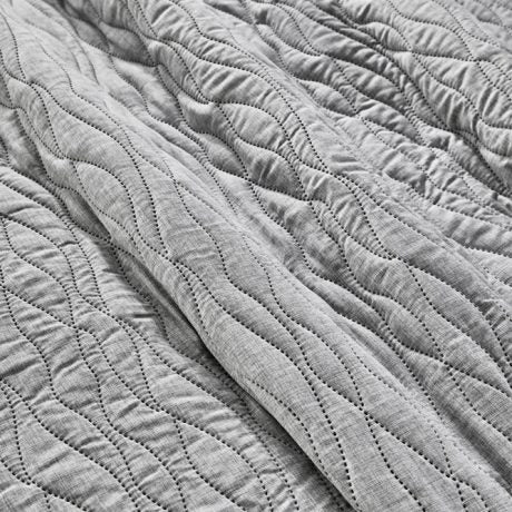 Guy Laroche Shadow Gray Bedspread 220x240