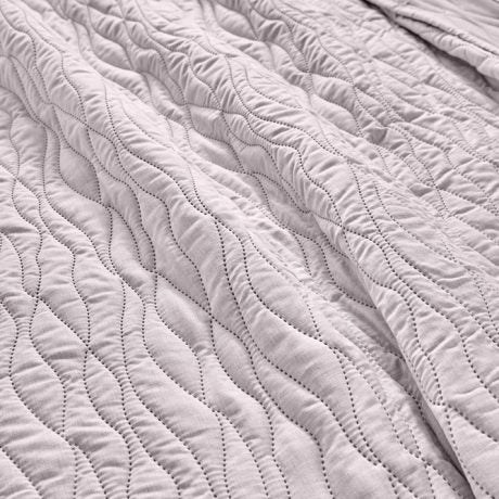 Guy Laroche Shadow Sepia Bedspread 220x240