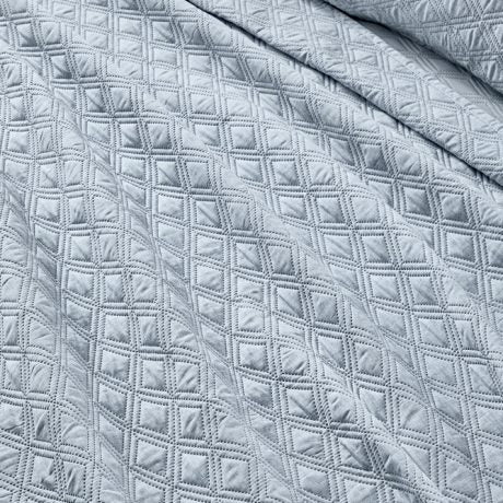 Guy Laroche Tempest Blue Bedspread 220x240