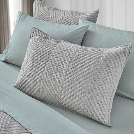 Guy Laroche Bone Gray Bedspread 220x240