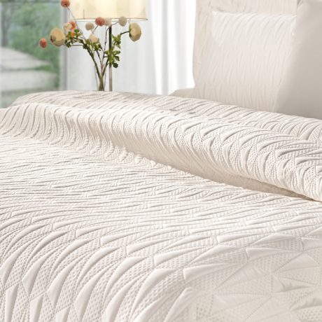 Guy Laroche Ruby Ivory Bedspread 240x250