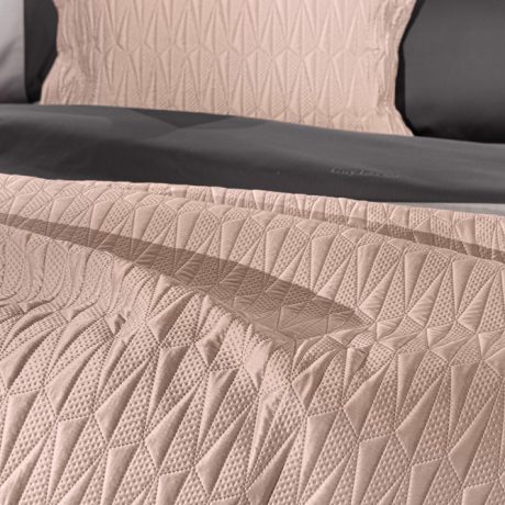 Guy Laroche Ruby Old Pink Bedspread 240x250