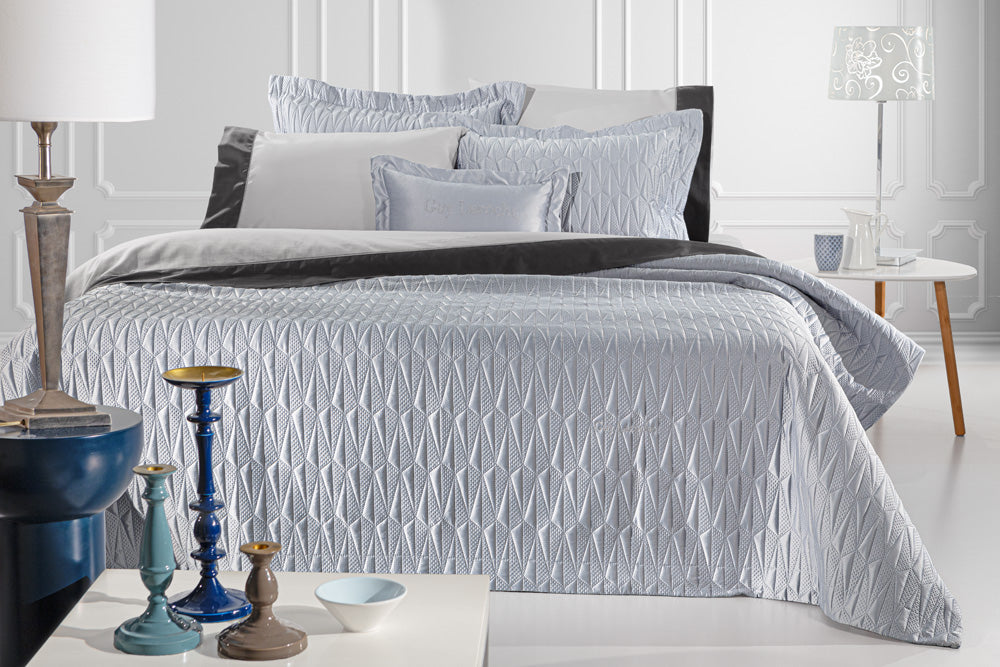 Guy Laroche Ruby Silver Bedspread 240x250