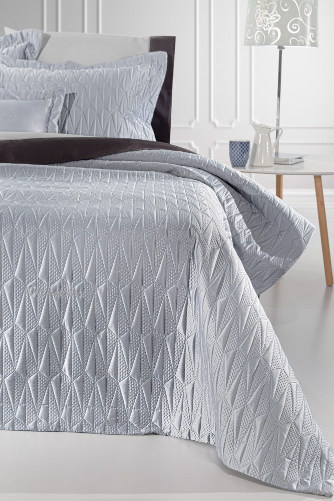 Guy Laroche Ruby Silver Bedspread 240x250