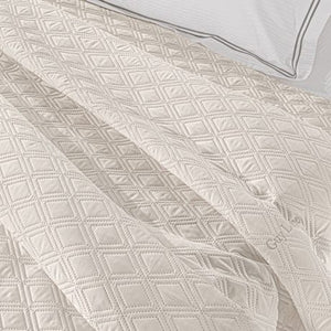 Guy Laroche Honour Ivory