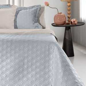 Guy Laroche Honour Silver Bedspread 240x250