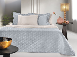 Guy Laroche Honour Silver Bedspread 240x250