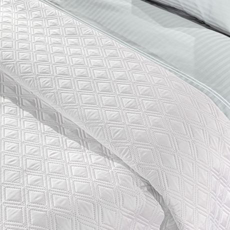 Guy Laroche Honour White