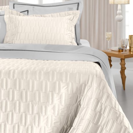 Guy Laroche Brick White Bedspread
