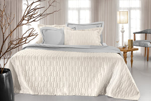 Guy Laroche Brick White Bedspread