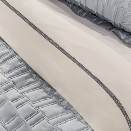 Guy Laroche Brick Silver Bedspread 240x250