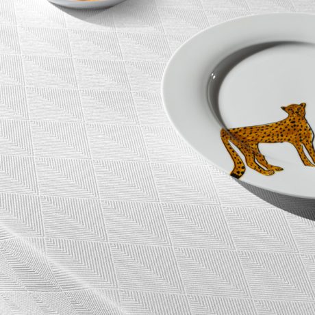 Guy Laroche Motion White Tablecloth