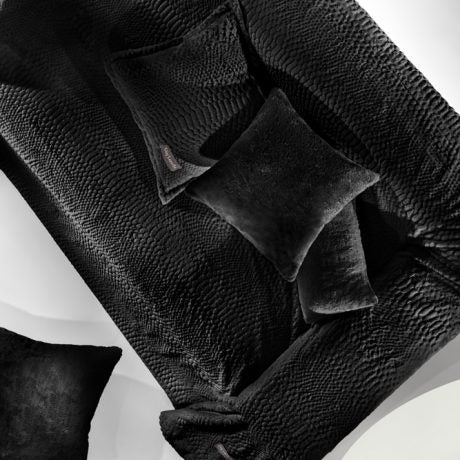 Guy Laroche Crusty Black Throw