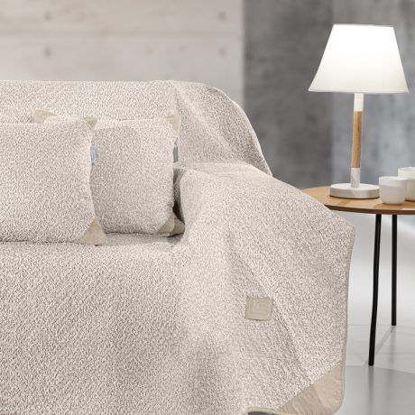 Guy Laroche Lama Beige Throw
