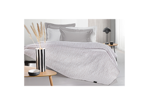 Guy Laroche Diana Jacquard Bed Blanket