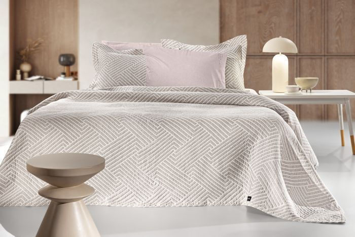 Guy Laroche Lupo White Blanket 245x260