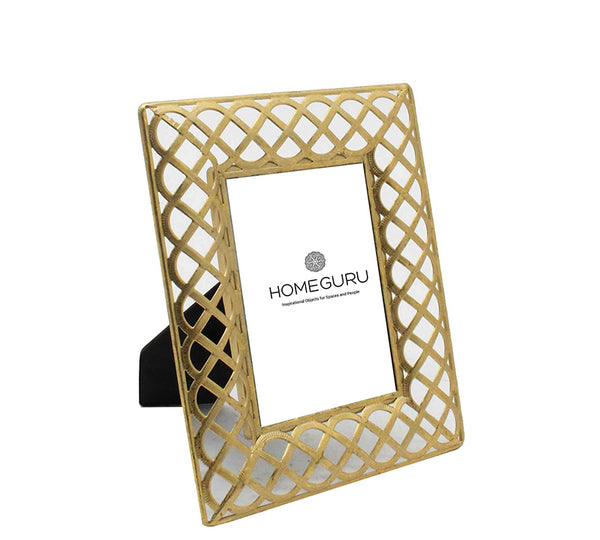 Rhombus Gold Photo Frame – 10 × 15 cm | ZAROS