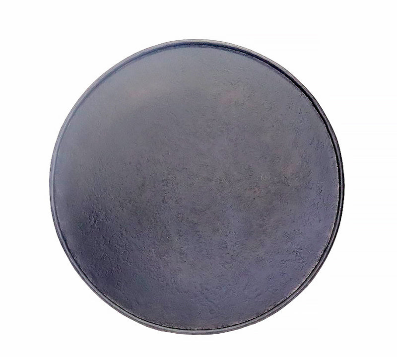 Round flat metal tray