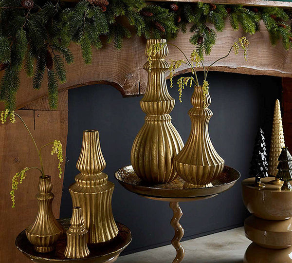 Mika majestic vase curves