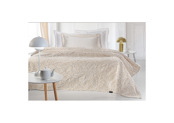 Guy Laroche Bouquet Jacquard Bed Blanket