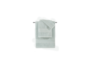 Guy Laroche Touch Towel Set