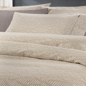 Guy Laroche Brenta Camel Bed Sheet 165x200+35