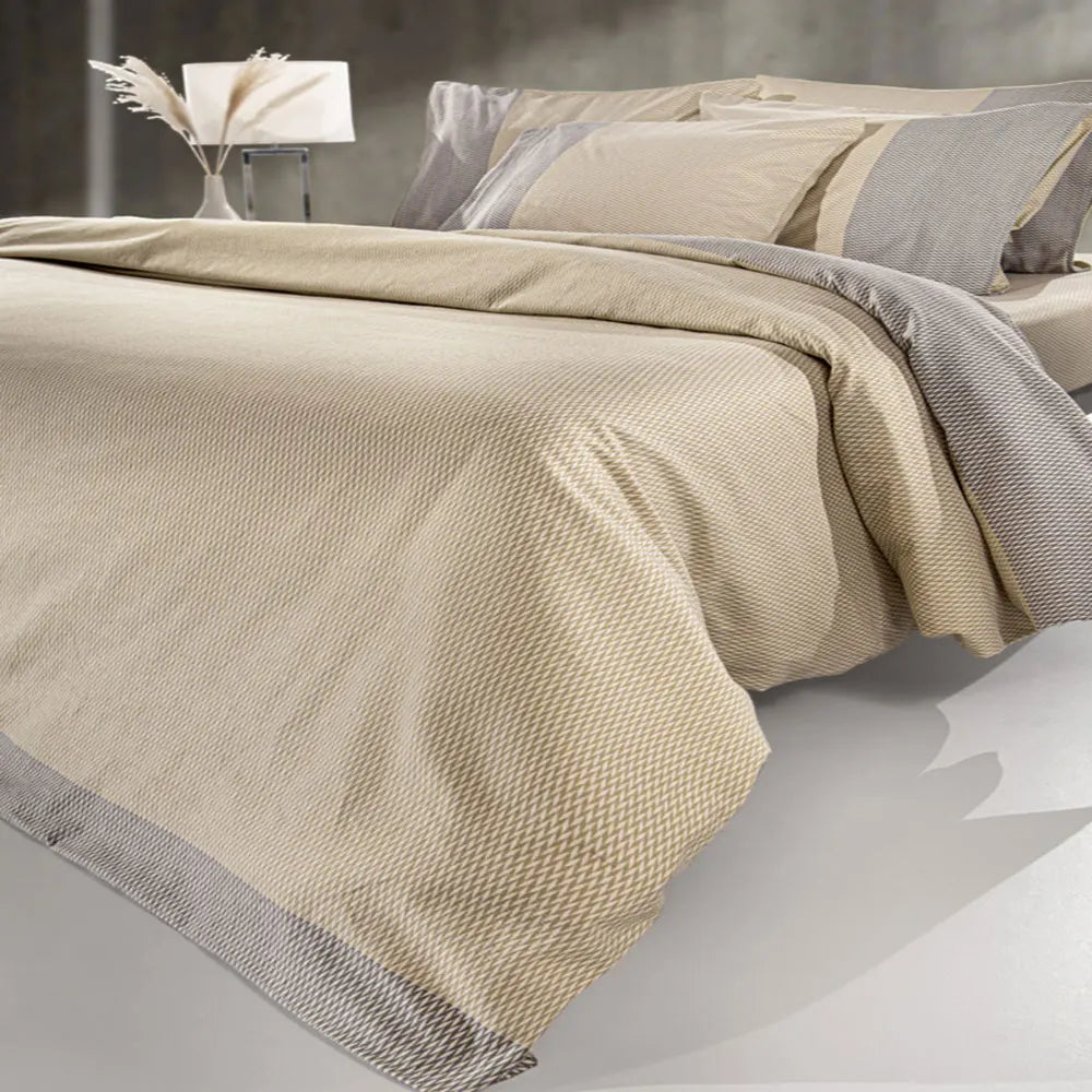 Guy Laroche Verona Taupe Bed Sheet Set 165x200+35