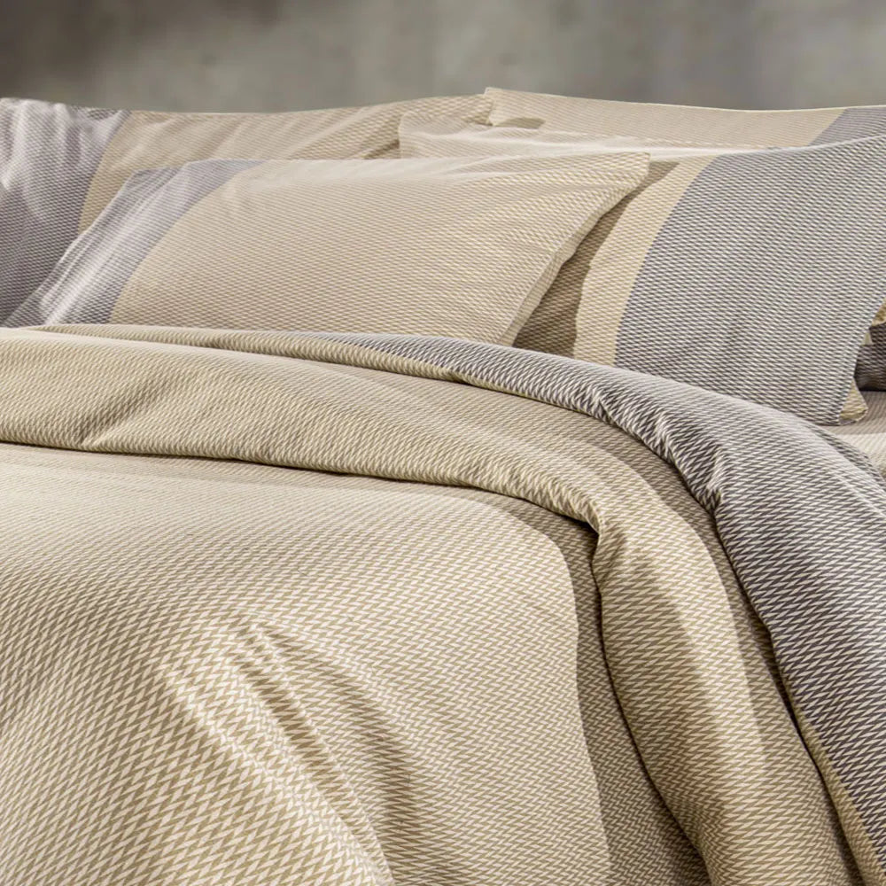 Guy Laroche Verona Taupe Bed Sheet Set 165x200+35