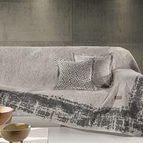 Omnia Natural Sofa Throw – Guy Laroche Paris