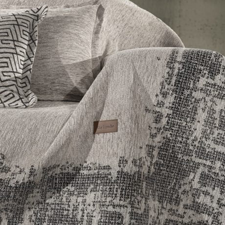 Omnia Natural Sofa Throw – Guy Laroche Paris