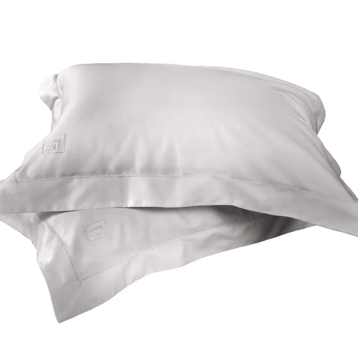 Guy Laroche Silky Silver Pillowcase 50x70
