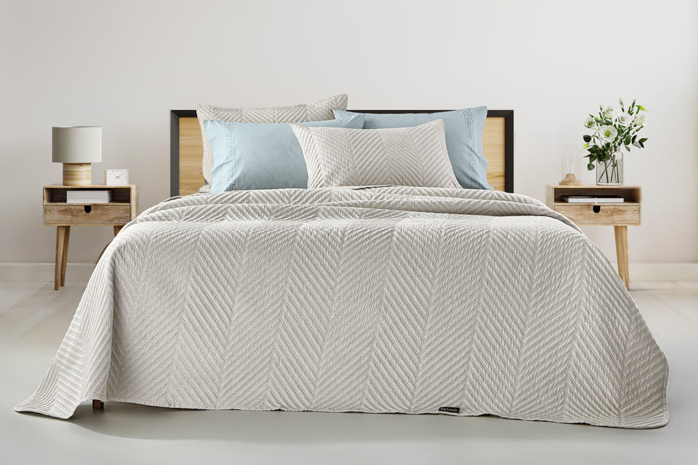 Guy Laroche Bone 2-Piece Bedspread Set