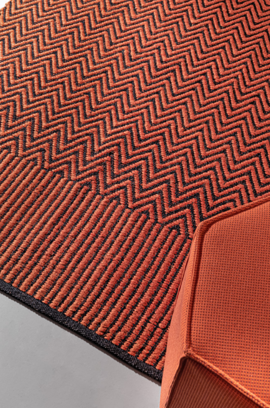 Guy Laroche – Medal Terra Rug