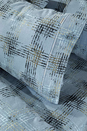 3-Piece Mezzo Raf Flannel Duvet Cover Set