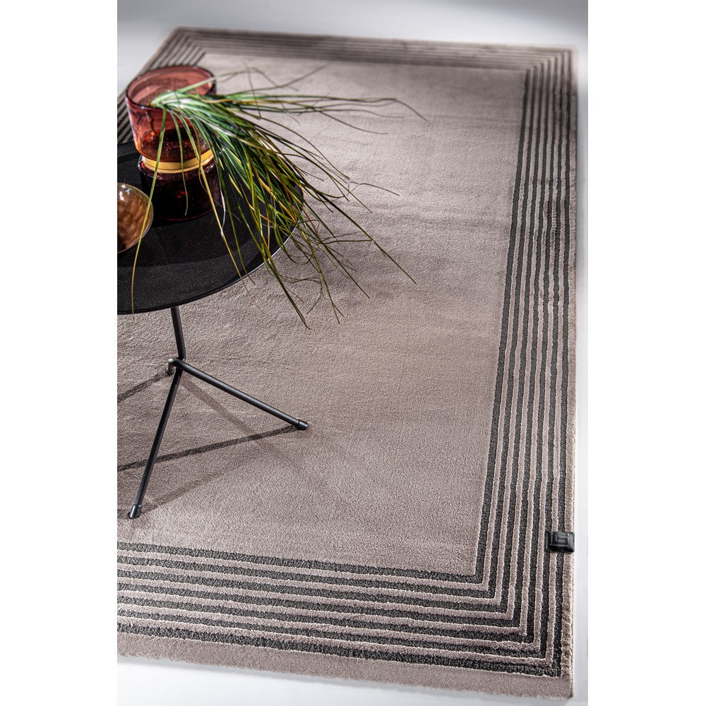 Guy Laroche Fontain Amethyst Carpet