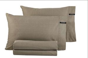 Minimal Wenge Pillowcase Set – Guy Laroche